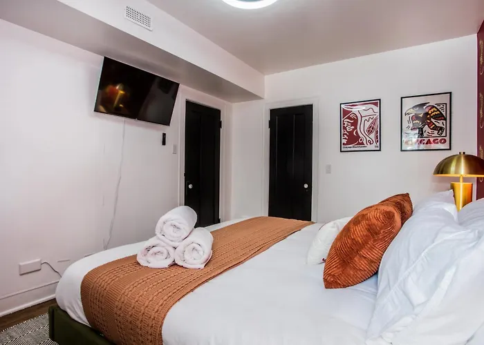 Apartment King Bed, Great Wifi, United Center, Walk To Train