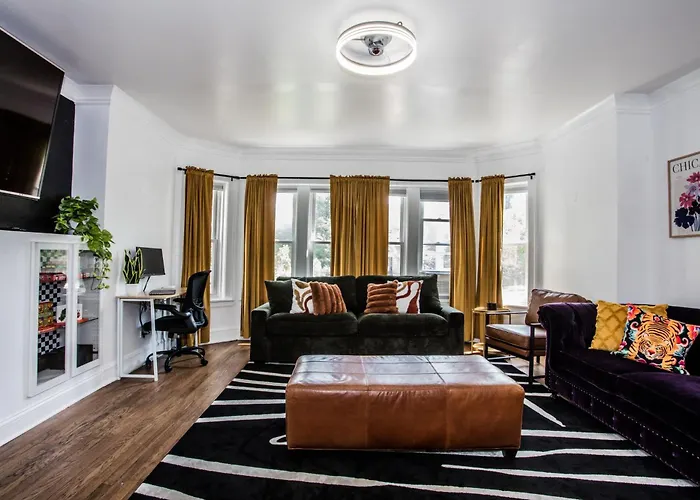 Apartment King Bed, Great Wifi, United Center, Walk To Train *